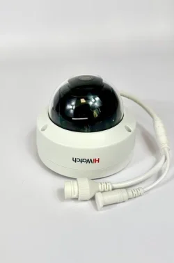 ip камера HiWatch DS-I202 передний план